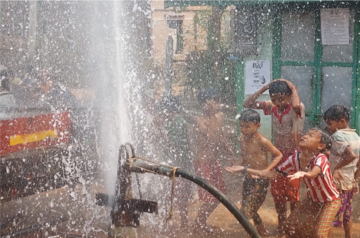 [ミャンマー乾燥地域での水供給事業　人々に安全な水を！]の画像