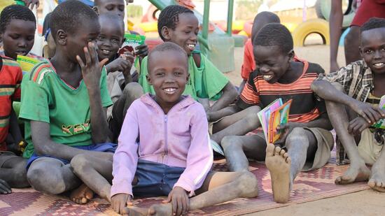[南スーダン難民の子どもと女性支援]の画像